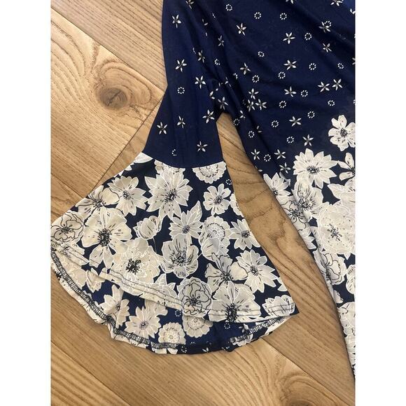 Embers Drape Style Cardigan Womens Large Floral Navy Blue and white - Picture 3 of 5